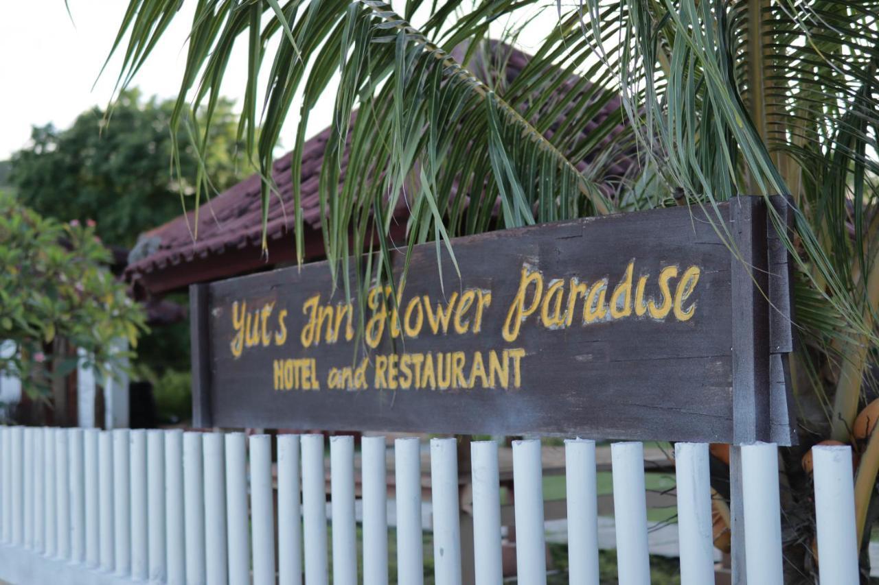 Yut'S Inn Flower Paradise Gili Gede Екстериор снимка