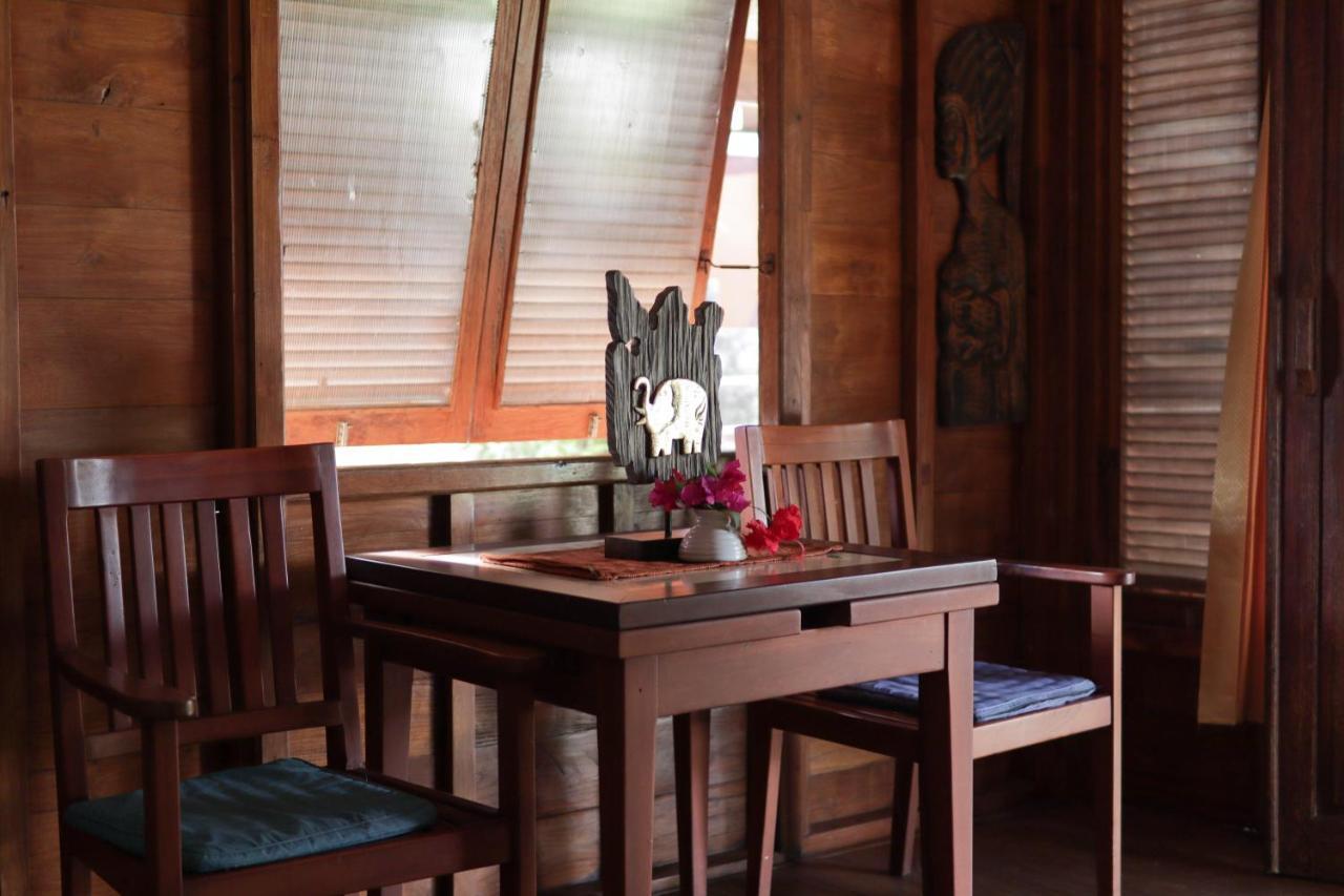Yut'S Inn Flower Paradise Gili Gede Екстериор снимка