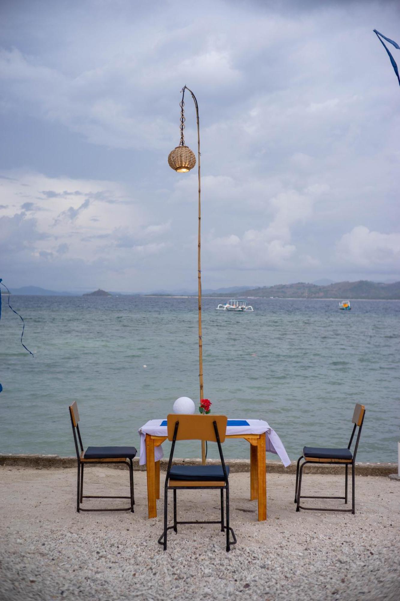 Yut'S Inn Flower Paradise Gili Gede Екстериор снимка