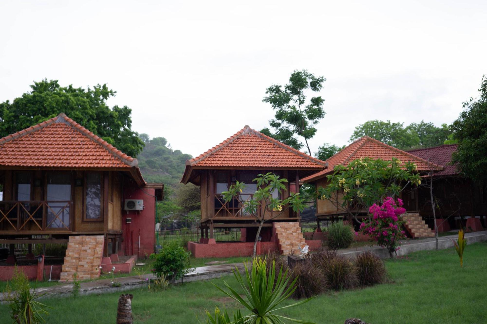 Yut'S Inn Flower Paradise Gili Gede Екстериор снимка