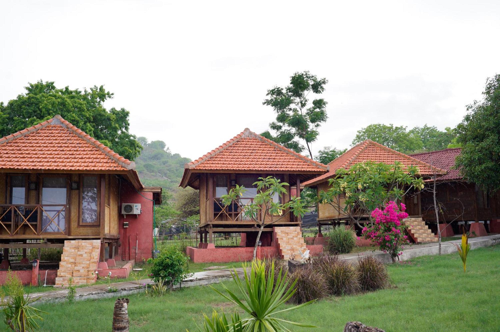 Yut'S Inn Flower Paradise Gili Gede Екстериор снимка